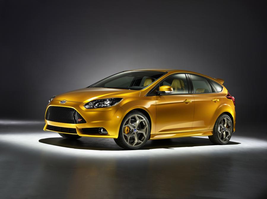  Ford Focus ST 2010 года  (фото 13 из 46)